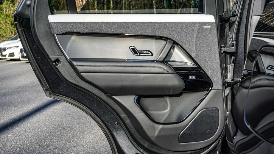 2025 Land Rover Range Rover Sport P460e Dynamic SE