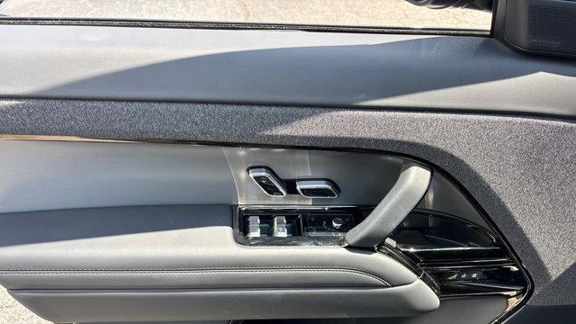 2025 Land Rover Range Rover Sport P460e Dynamic SE