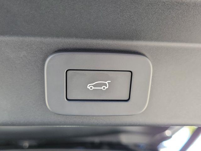 2025 Land Rover Range Rover Sport - $92,990