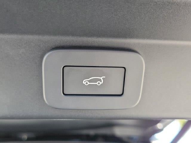 2025 Land Rover Range Rover Sport - $92,990
