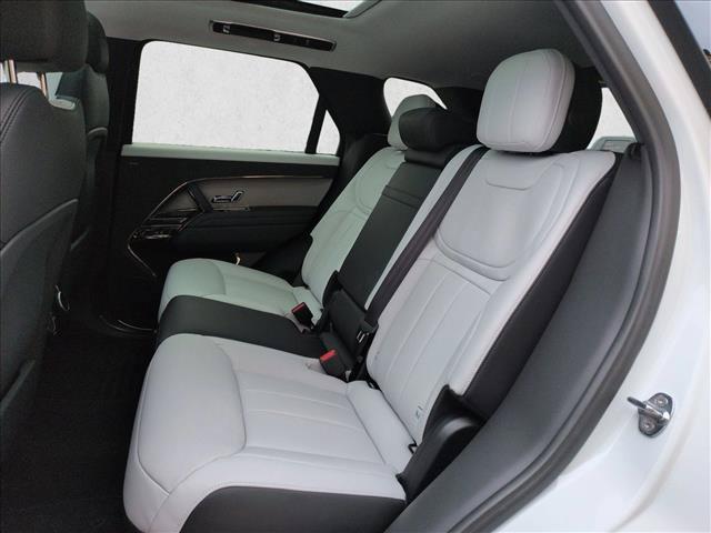 2025 Land Rover Range Rover Sport - $84,537