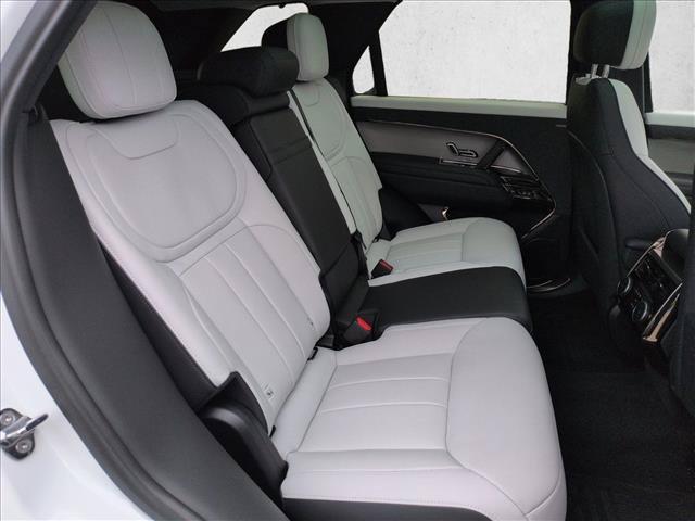 2025 Land Rover Range Rover Sport - $84,537