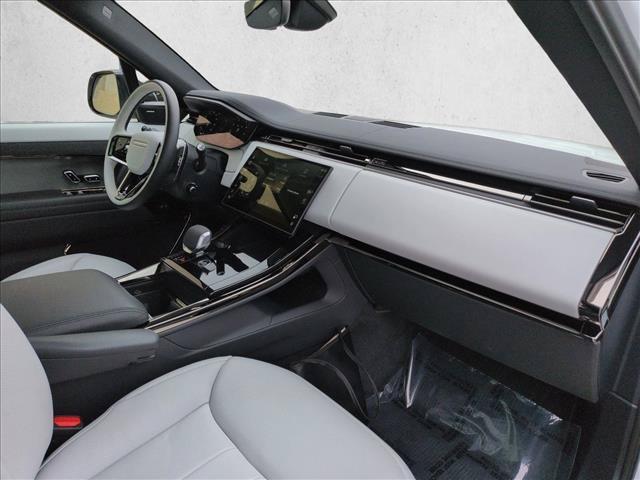 2025 Land Rover Range Rover Sport - $84,537