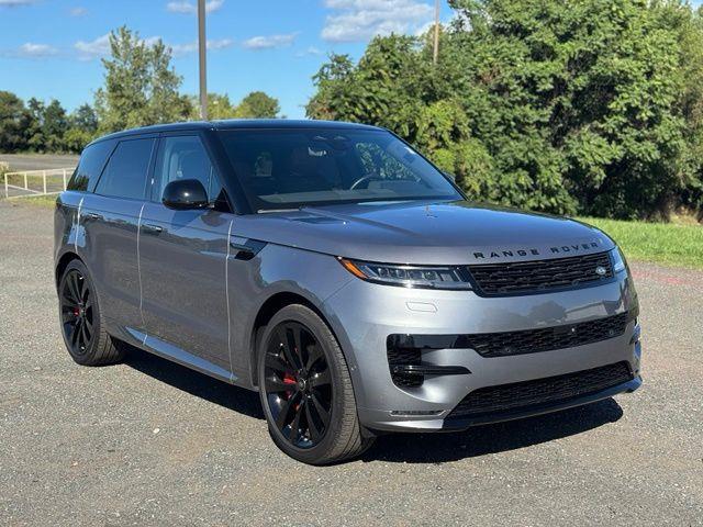 2025 Land Rover Range Rover Sport - $89,989