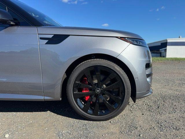 2025 Land Rover Range Rover Sport - $89,989