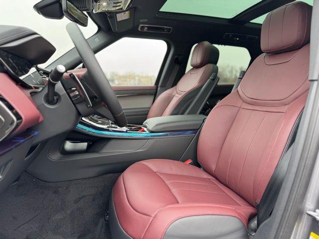 2025 Land Rover Range Rover Sport - $89,989
