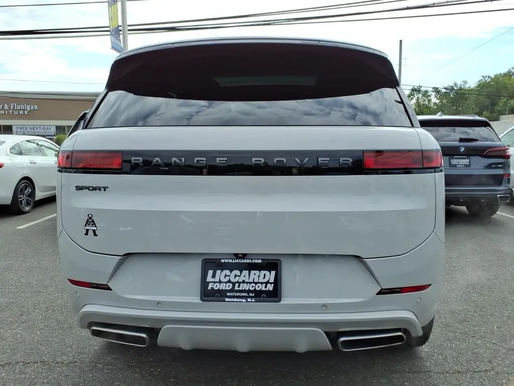 2024 Land Rover Range Rover Sport - $65,990