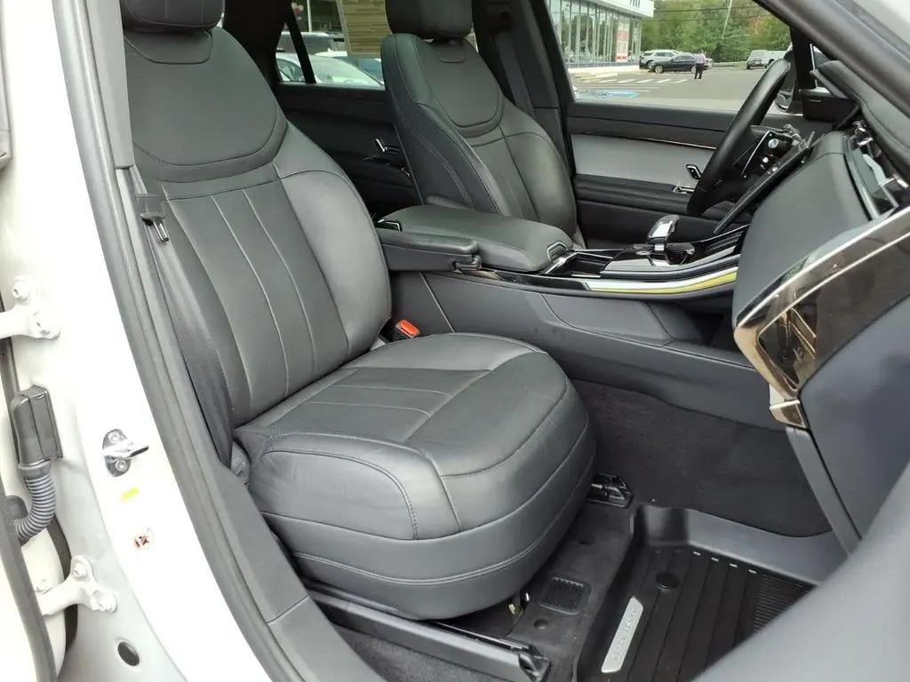 2024 Land Rover Range Rover Sport - $65,990