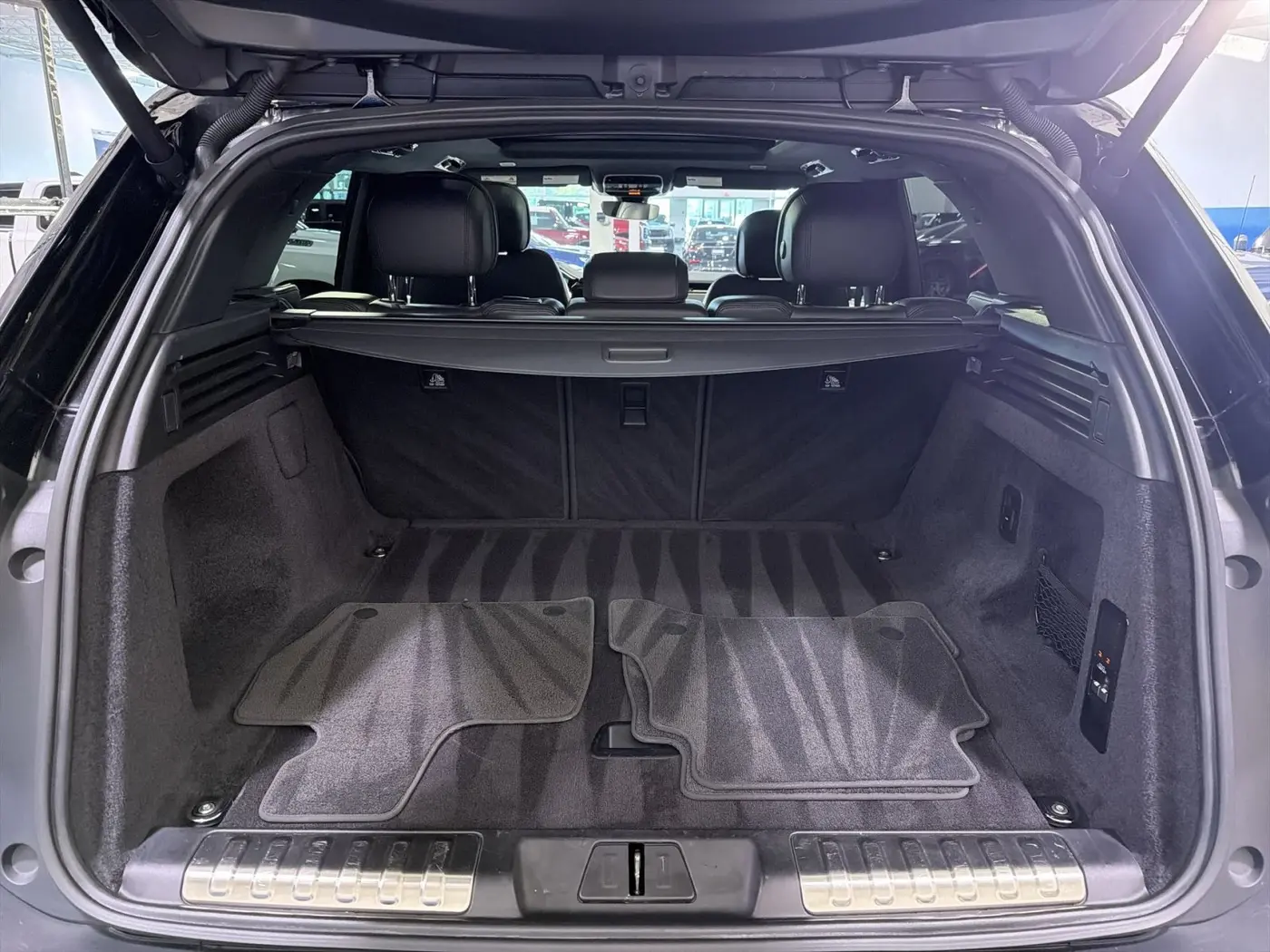 2024 Land Rover Range Rover Sport - $57,000