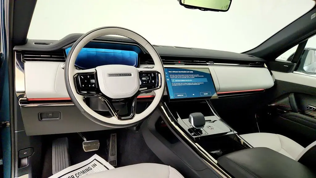 2025 Land Rover Range Rover Sport - $70,195