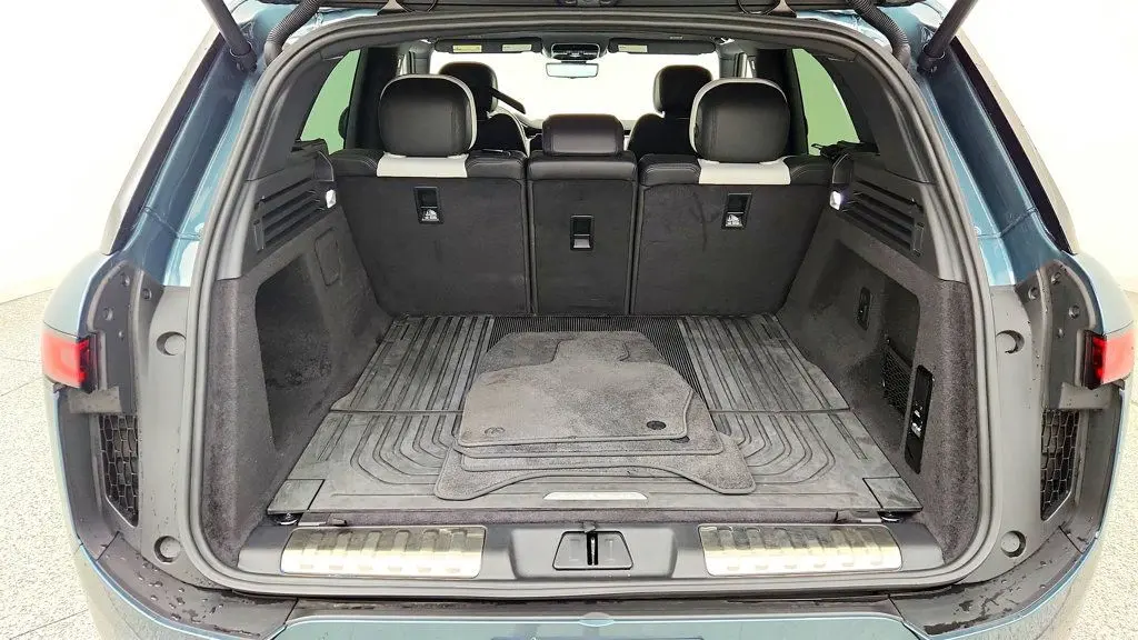 2025 Land Rover Range Rover Sport - $70,195