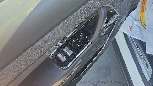 2025 Land Rover Range Rover Sport P360 SE