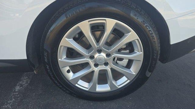 2025 Land Rover Range Rover Sport P360 SE