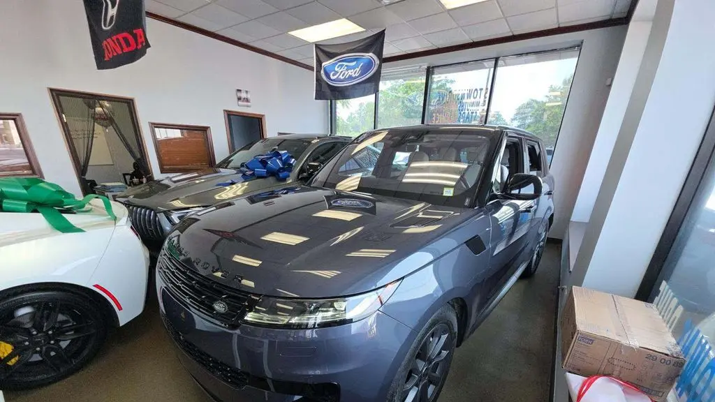 Preowned 2023 Land Rover Range Rover Sport P360 SE for Sale