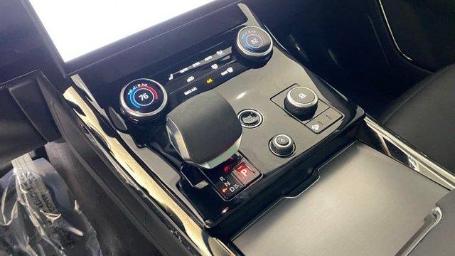 2023 Land Rover Range Rover Sport P360 SE