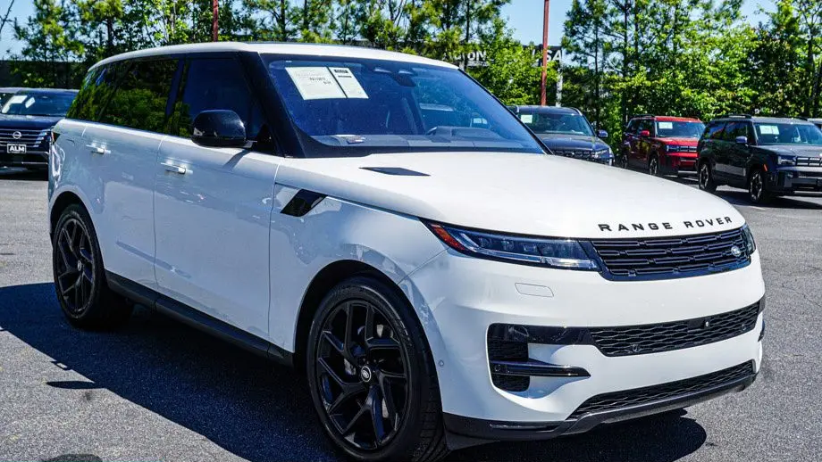 2023 Land Rover Range Rover Sport P360 SE