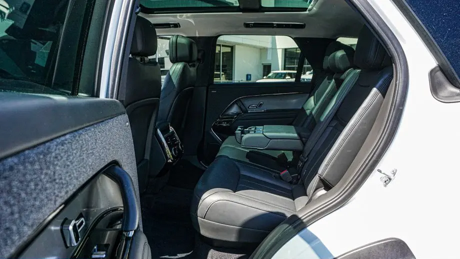 2023 Land Rover Range Rover Sport P360 SE