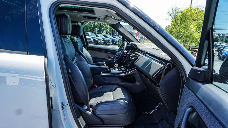 2023 Land Rover Range Rover Sport P360 SE