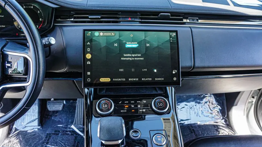 2023 Land Rover Range Rover Sport P360 SE