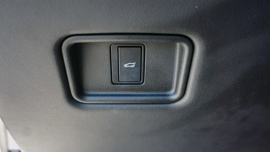 2023 Land Rover Range Rover Sport P360 SE