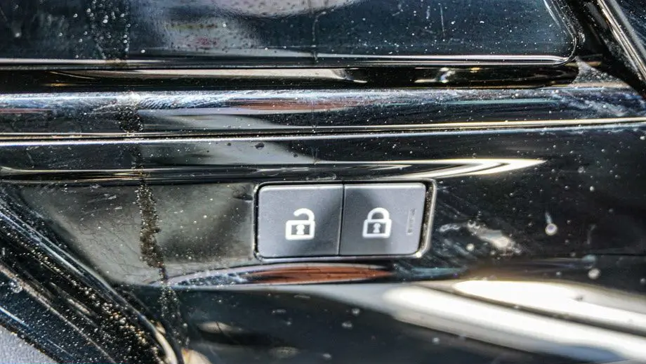 2023 Land Rover Range Rover Sport P360 SE