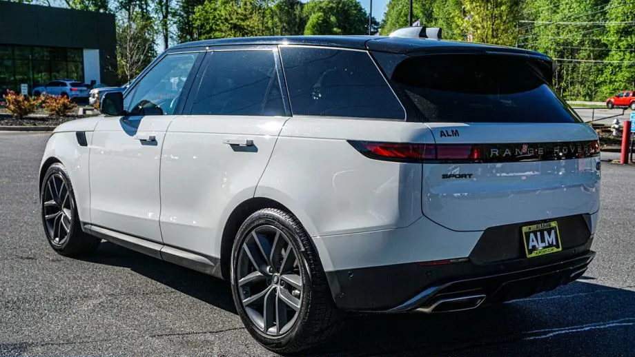 2023 Land Rover Range Rover Sport P360 SE
