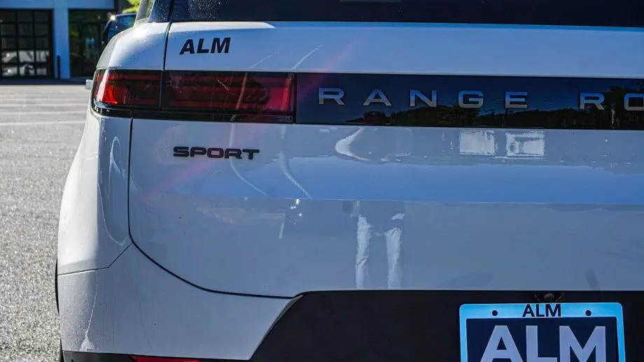 2023 Land Rover Range Rover Sport P360 SE