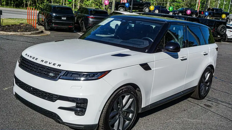 2023 Land Rover Range Rover Sport P360 SE