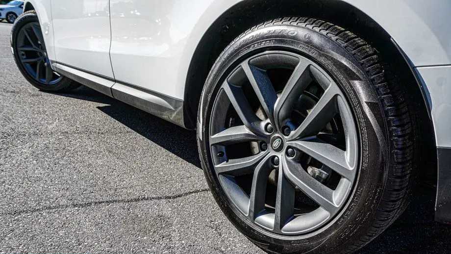 2023 Land Rover Range Rover Sport P360 SE