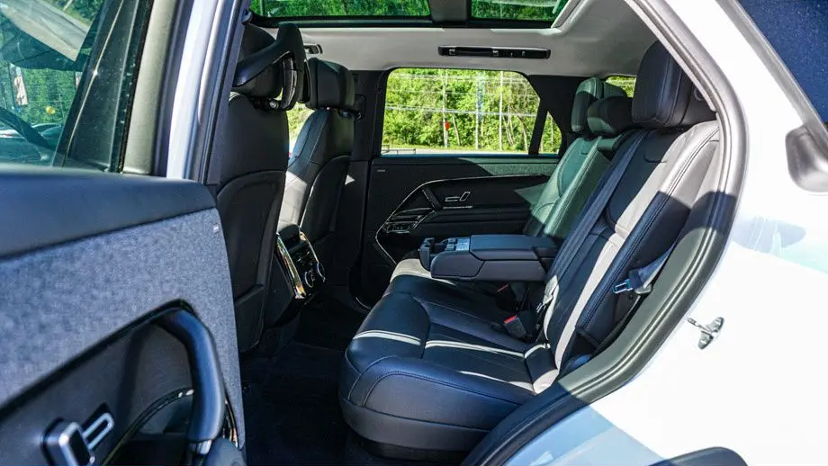 2023 Land Rover Range Rover Sport P360 SE