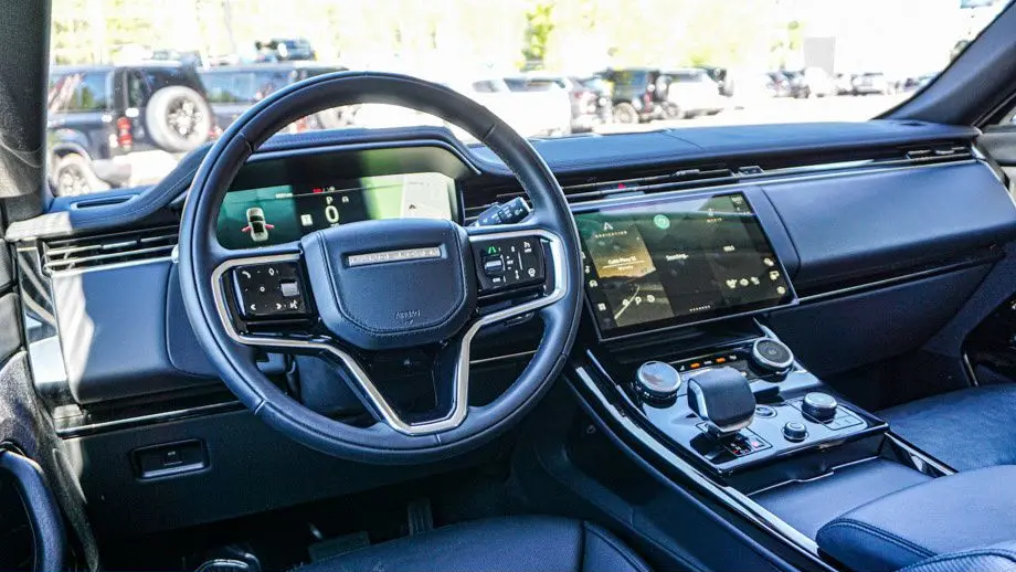 2023 Land Rover Range Rover Sport P360 SE