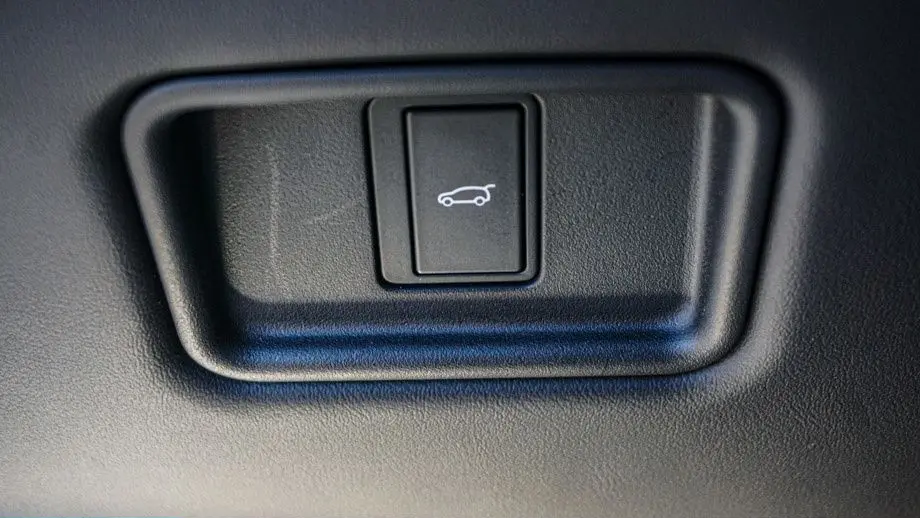 2023 Land Rover Range Rover Sport P360 SE