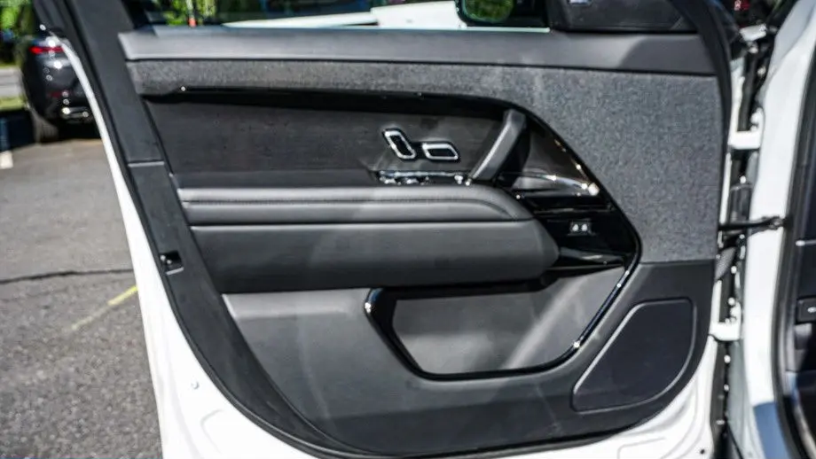 2023 Land Rover Range Rover Sport P360 SE