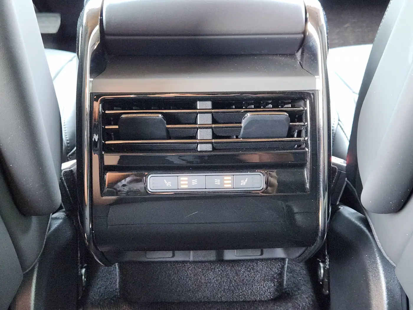 2025 Land Rover Range Rover Sport - $66,930