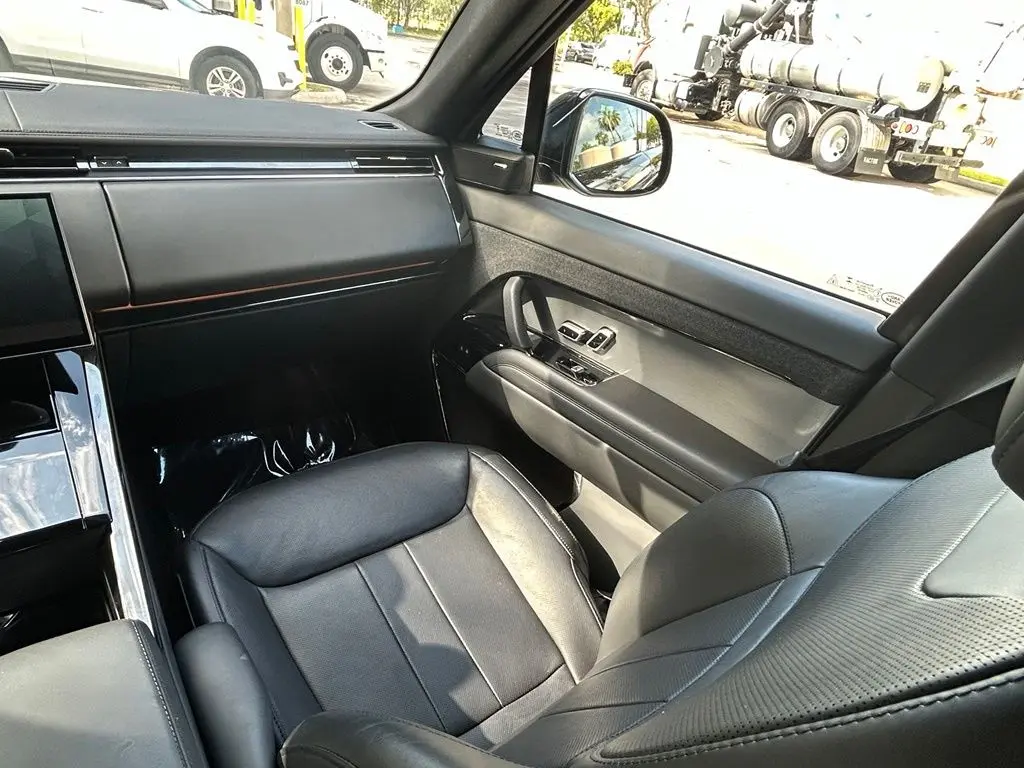 2025 Land Rover Range Rover Sport - $54,998