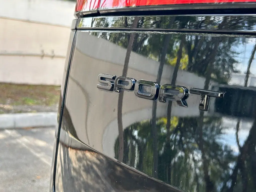 2025 Land Rover Range Rover Sport - $54,998