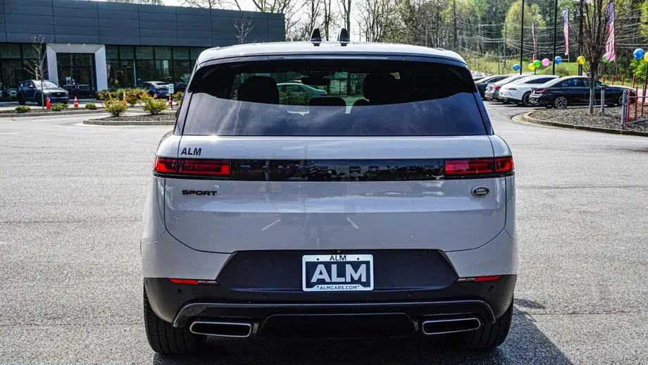 2023 Land Rover Range Rover Sport P360 SE