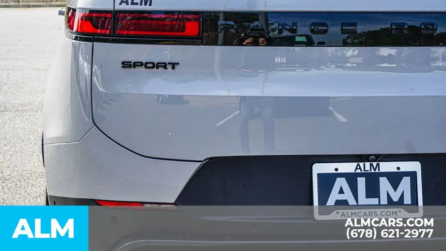2023 Land Rover Range Rover Sport P360 SE