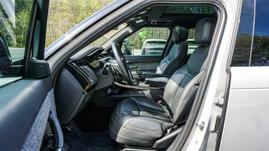 2023 Land Rover Range Rover Sport P360 SE