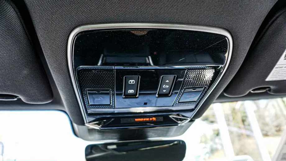 2023 Land Rover Range Rover Sport P360 SE
