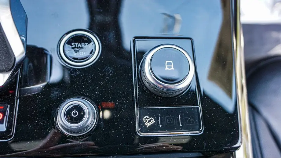 2023 Land Rover Range Rover Sport P360 SE