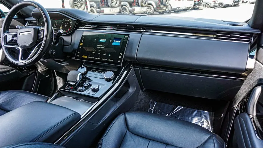 2023 Land Rover Range Rover Sport P360 SE