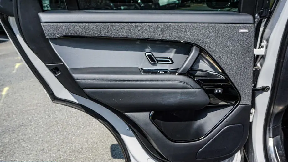 2023 Land Rover Range Rover Sport P360 SE