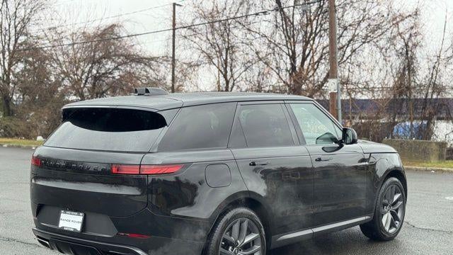 2024 Land Rover Range Rover Sport P360 SE