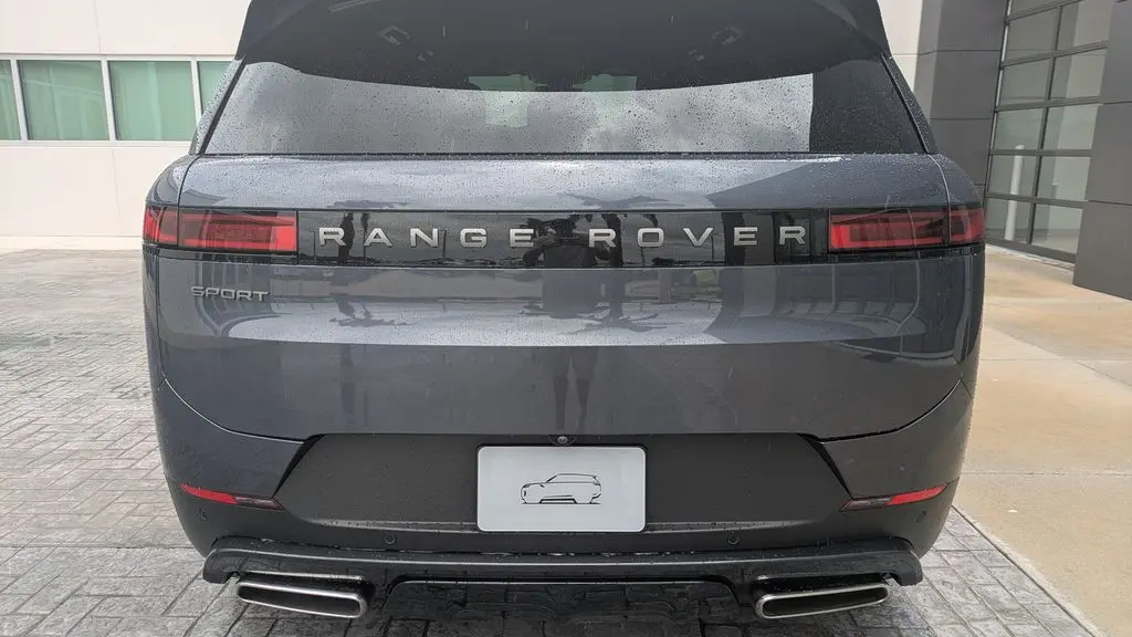 2025 Land Rover Range Rover Sport P360 SE
