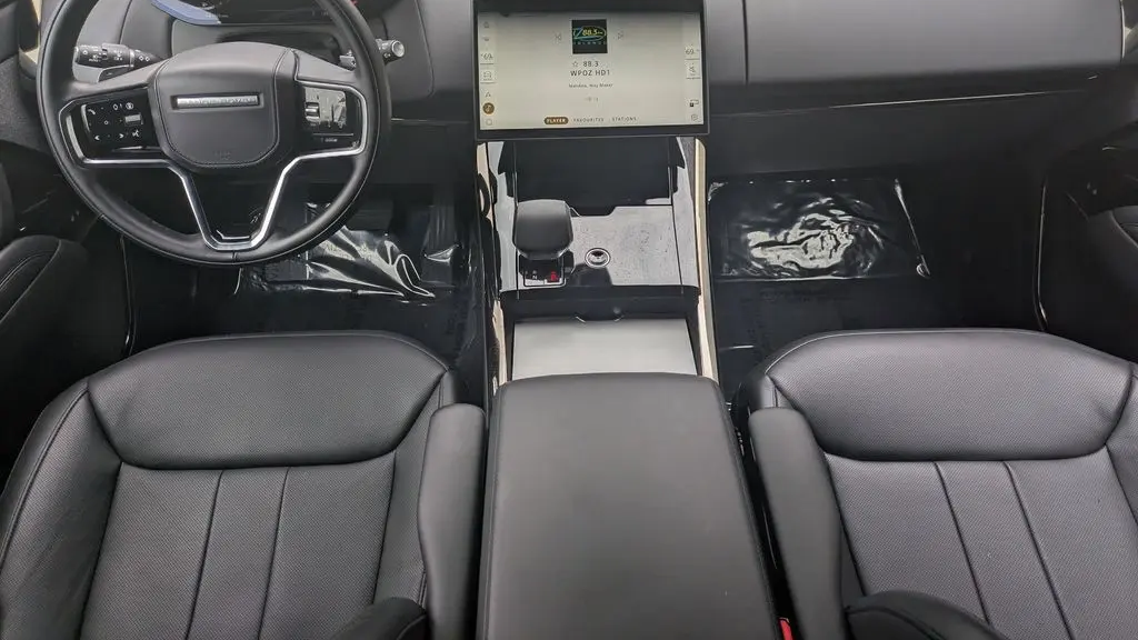 2025 Land Rover Range Rover Sport P360 SE