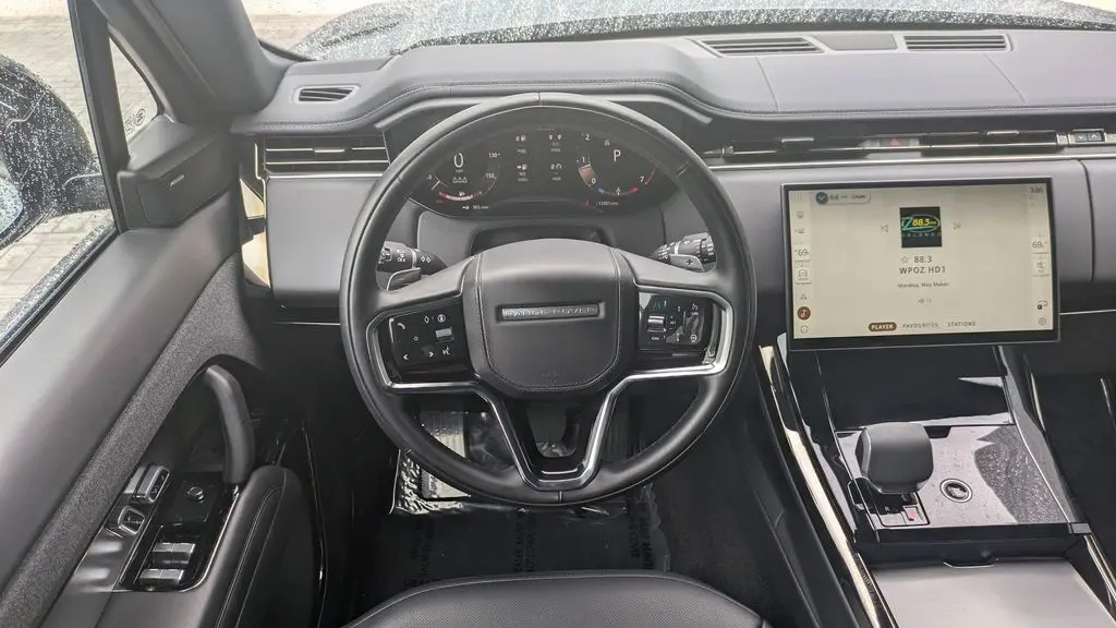 2025 Land Rover Range Rover Sport P360 SE
