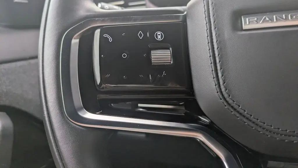 2025 Land Rover Range Rover Sport P360 SE