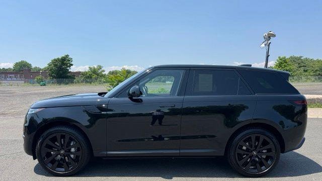 2023 Land Rover Range Rover Sport P360 SE
