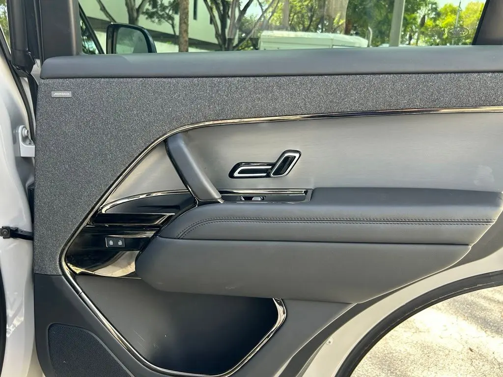 2025 Land Rover Range Rover Sport - $57,421